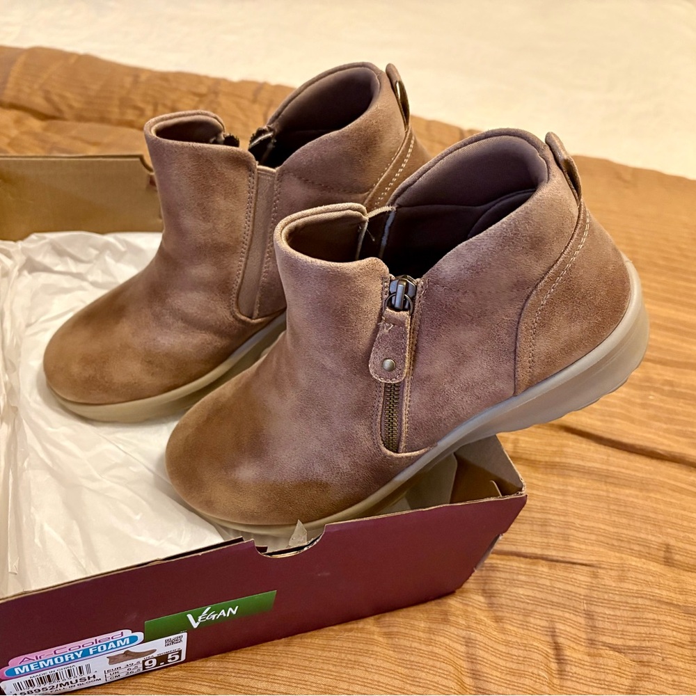 Skechers Vegan Leather Memory Foam Ankle Boots